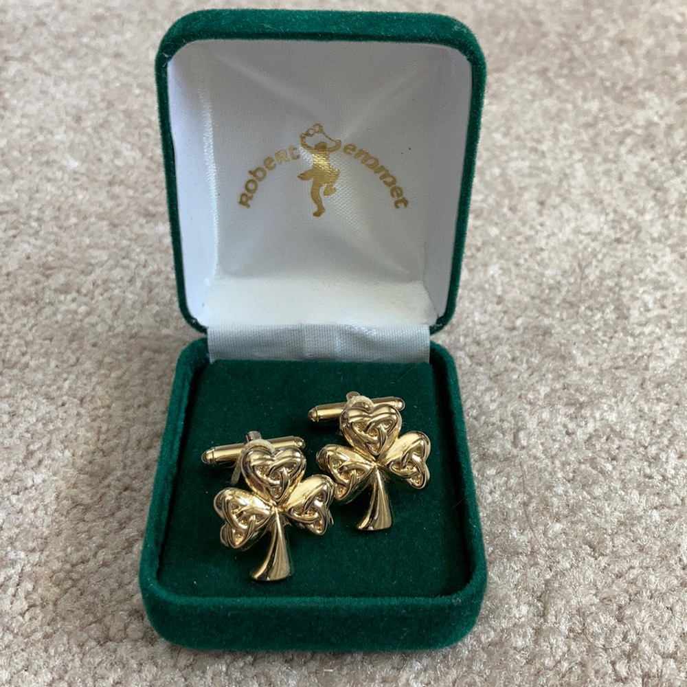 Robert Emmet Shamrock w/ Trinity Knot Cuff Links